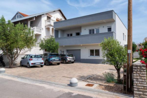 MY DALMATIA - Apartment Blagdan Two with private parking